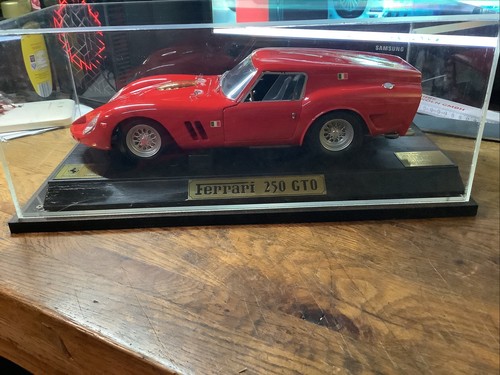 Revell ferrari gto 250 - revell,